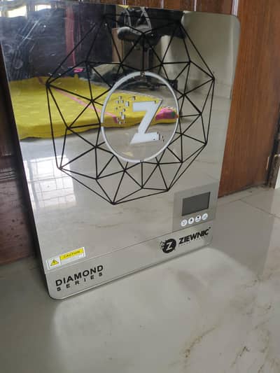 Ziewinc Diamond 4.5 KW Hybrid Inverter