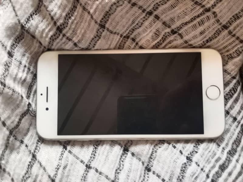 Apple iPhone 8 0