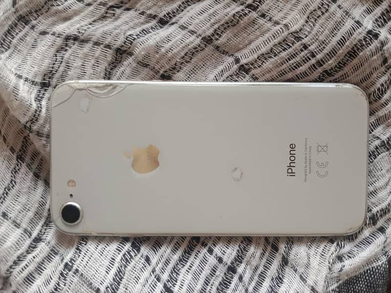 Apple iPhone 8 1