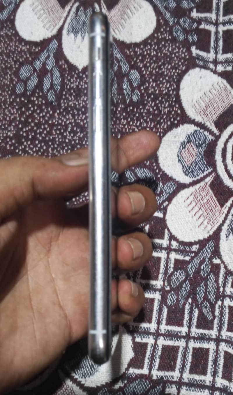 Apple iPhone X 2