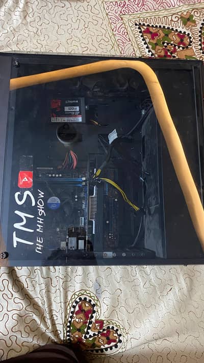 gaming PC 2tb storage with RGB keyboard