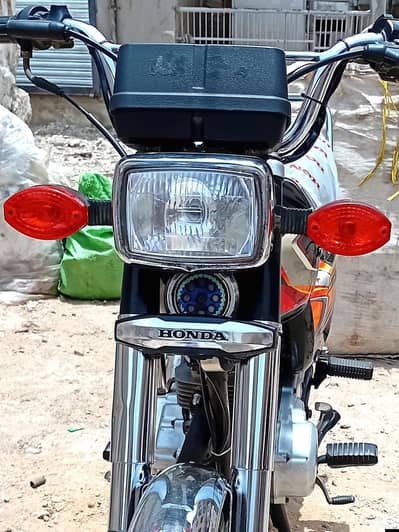 Honda CG-125. . . {2022} Karachi Number. . . . . 0332/3048857