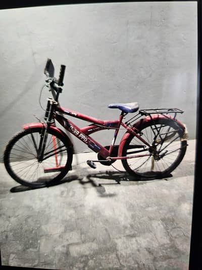 4 old  bicycles for sale in sabzazar lahore 2000.4000. 6000.8000.