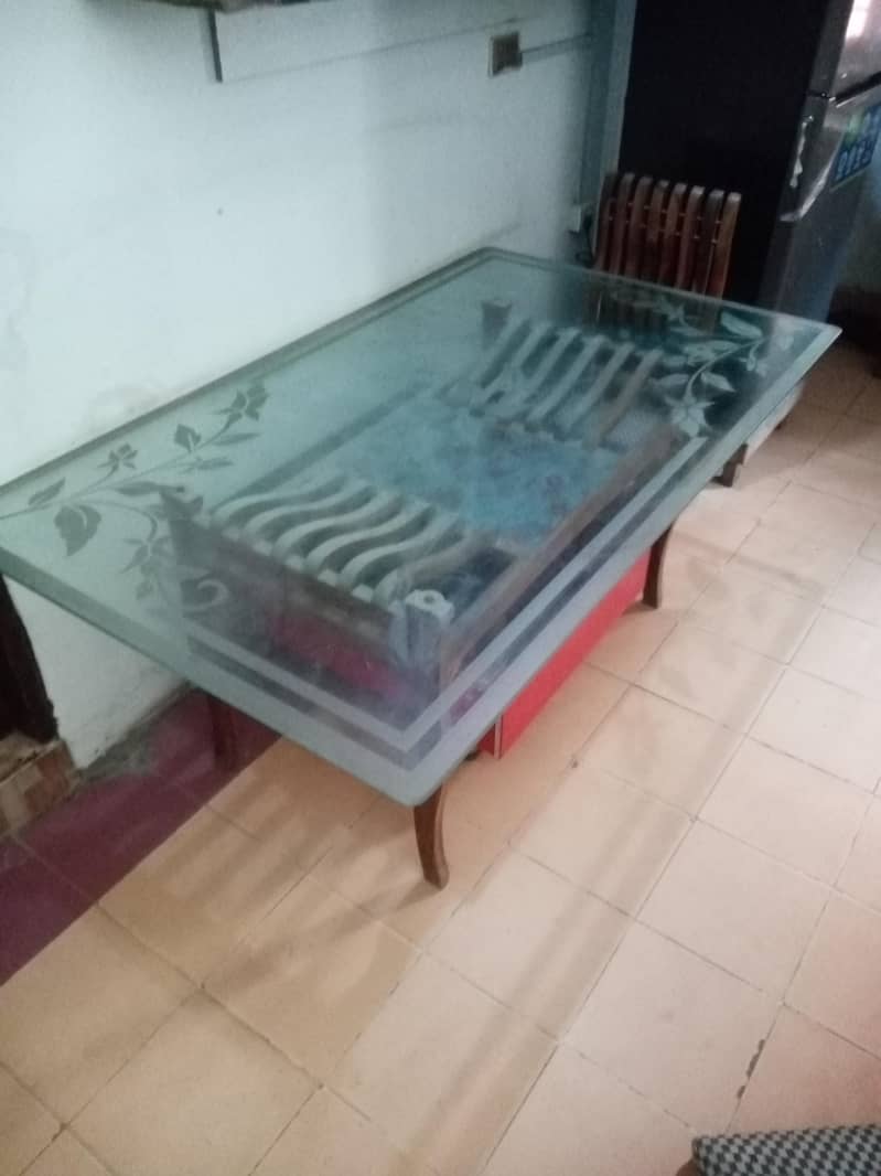 Dining Table 0