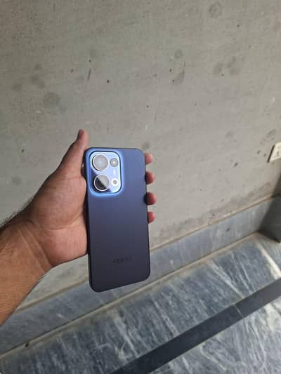 OPPO Reno13