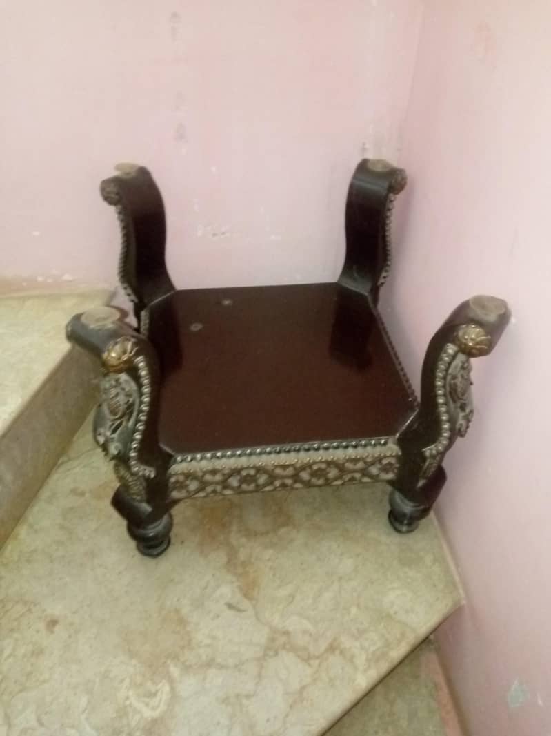table and sofa 1
