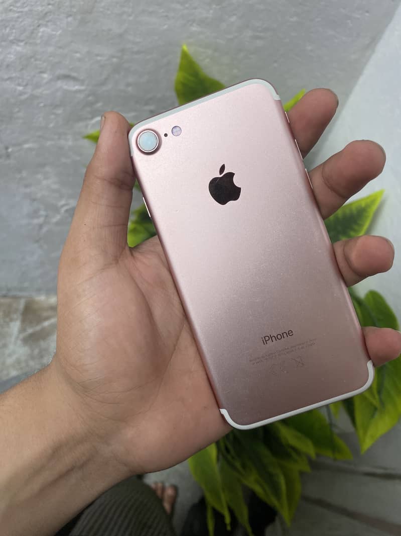 iPhone 7 0