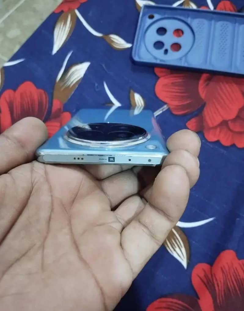 Infinix Zero 40 4