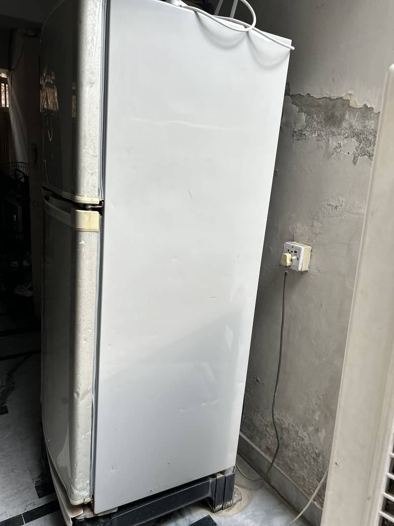 Dawlance Refrigrator 0