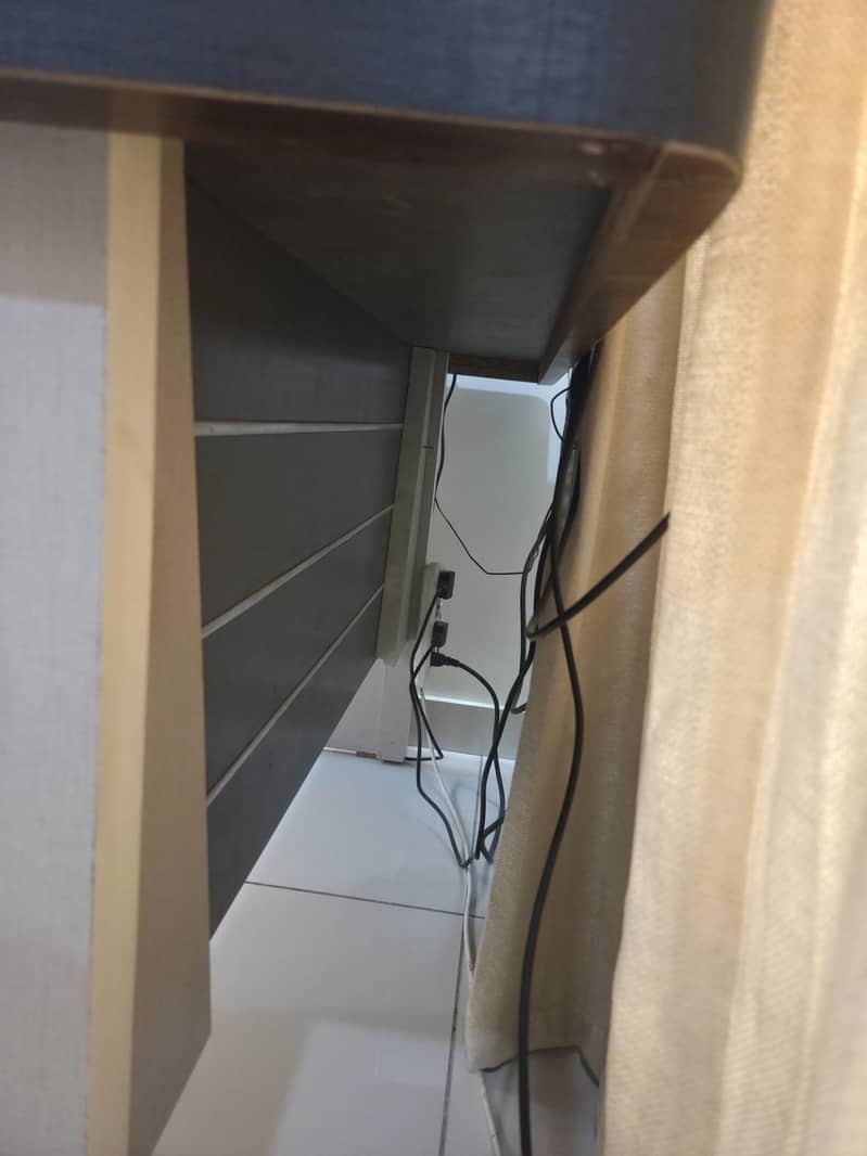 PC table 1