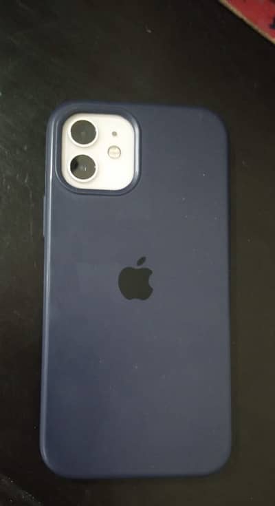 Apple iPhone 12