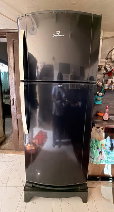 Dawlance fridge Full Size Black Colour