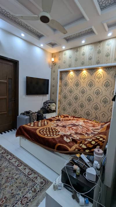 10 Marla brand new fully furnished lower Portion available for rent in Jubilee town B block