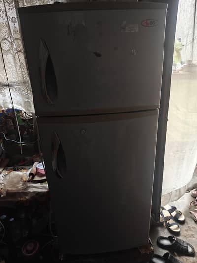 SG Fridge in  Good Working Condition