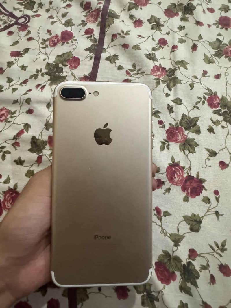 Apple iPhone 7 Plus 2