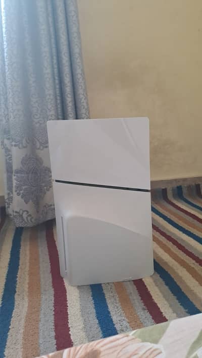 PS5 slighty used 10/10 condition 2 controllers 2 games