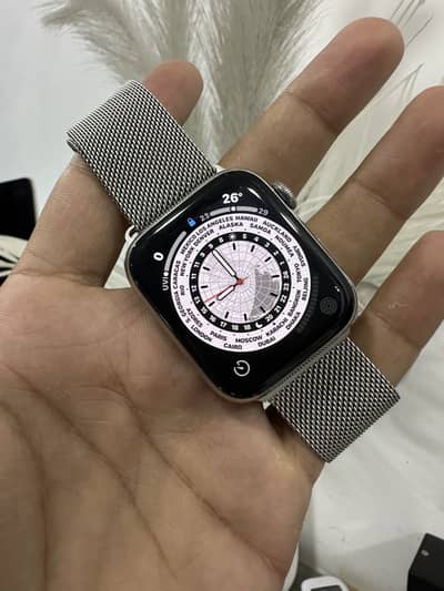 Series 4 stainless steel 44mm