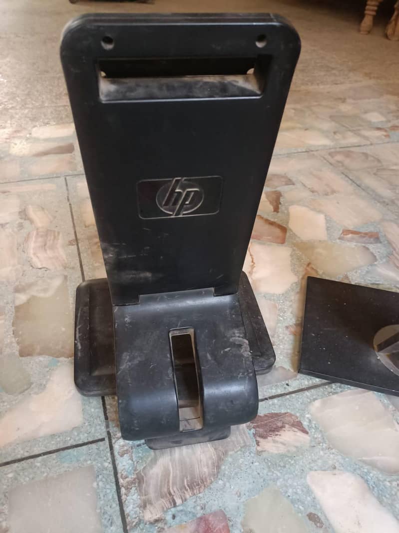 LCD Stand 2