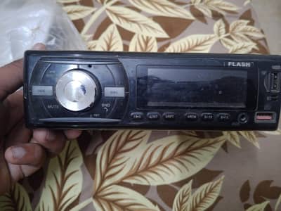 audio tape on ha Bluetooth wali ha achi condition ma ha