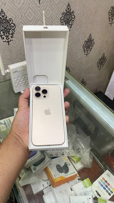 Apple iPhone 16 Pro
