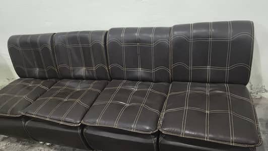 Stylish Sofa Set in Good Condition