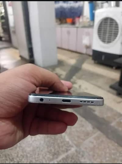 Infinix Hot 60i