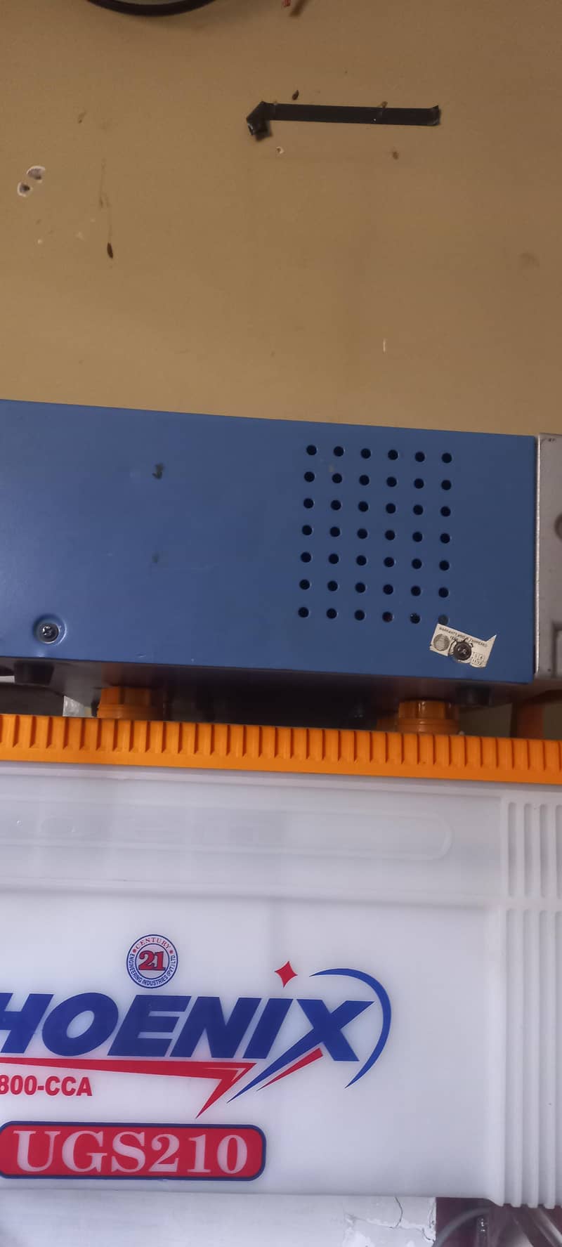 Luminous UPS 1