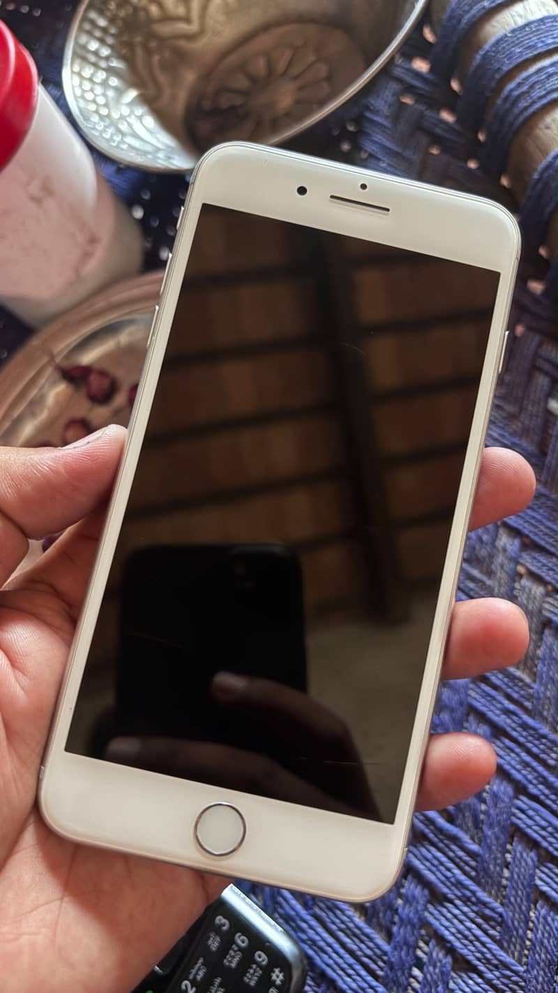 Apple iPhone 7 Plus 2