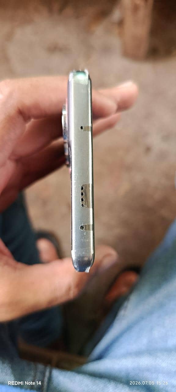 Tecno CAMON 40 Pro 5