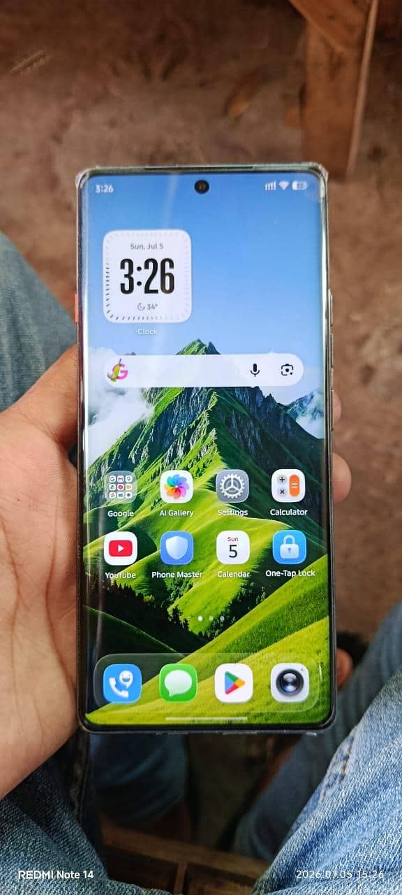 Tecno CAMON 40 Pro 6