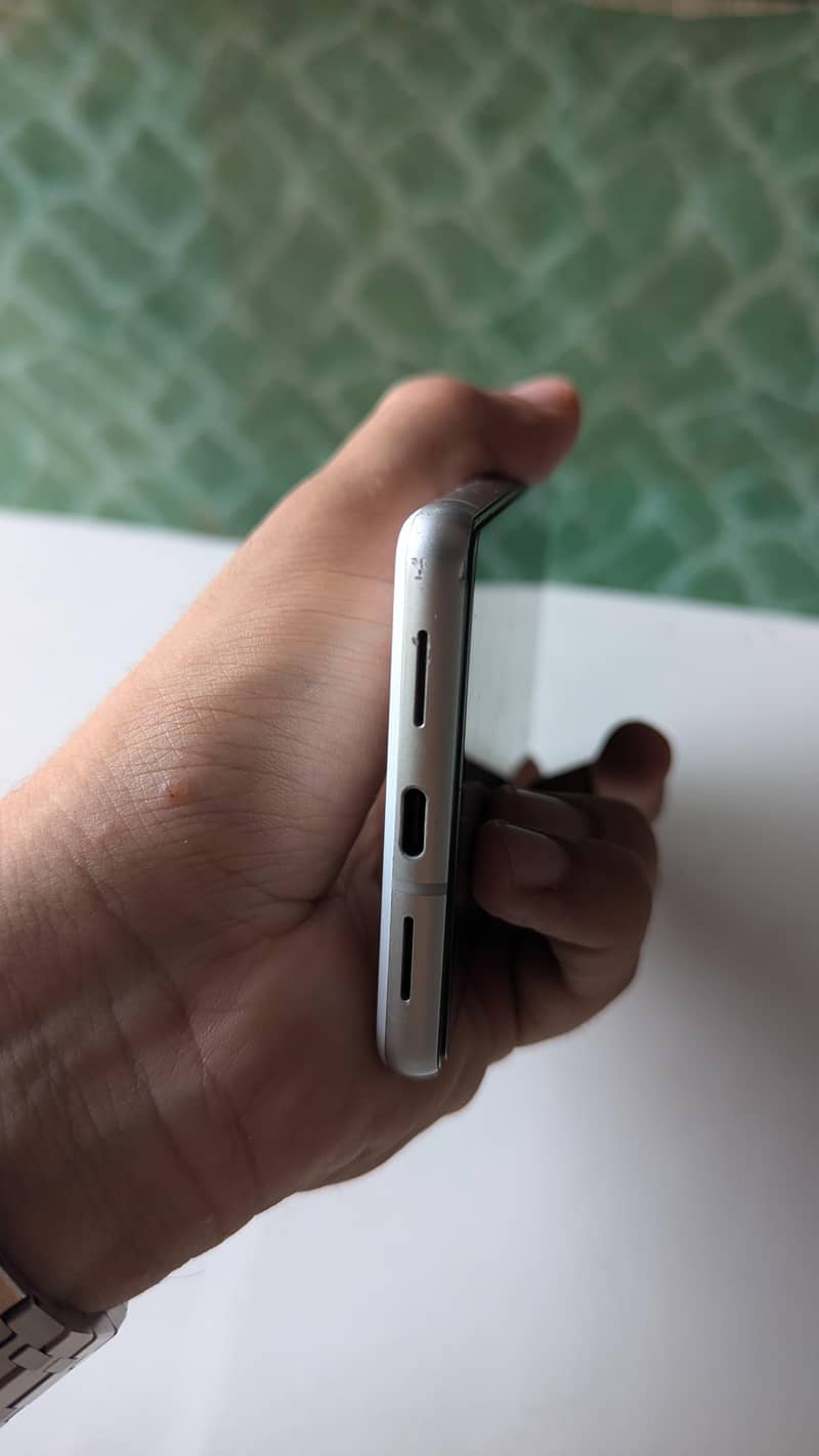 Google Pixel 7 5