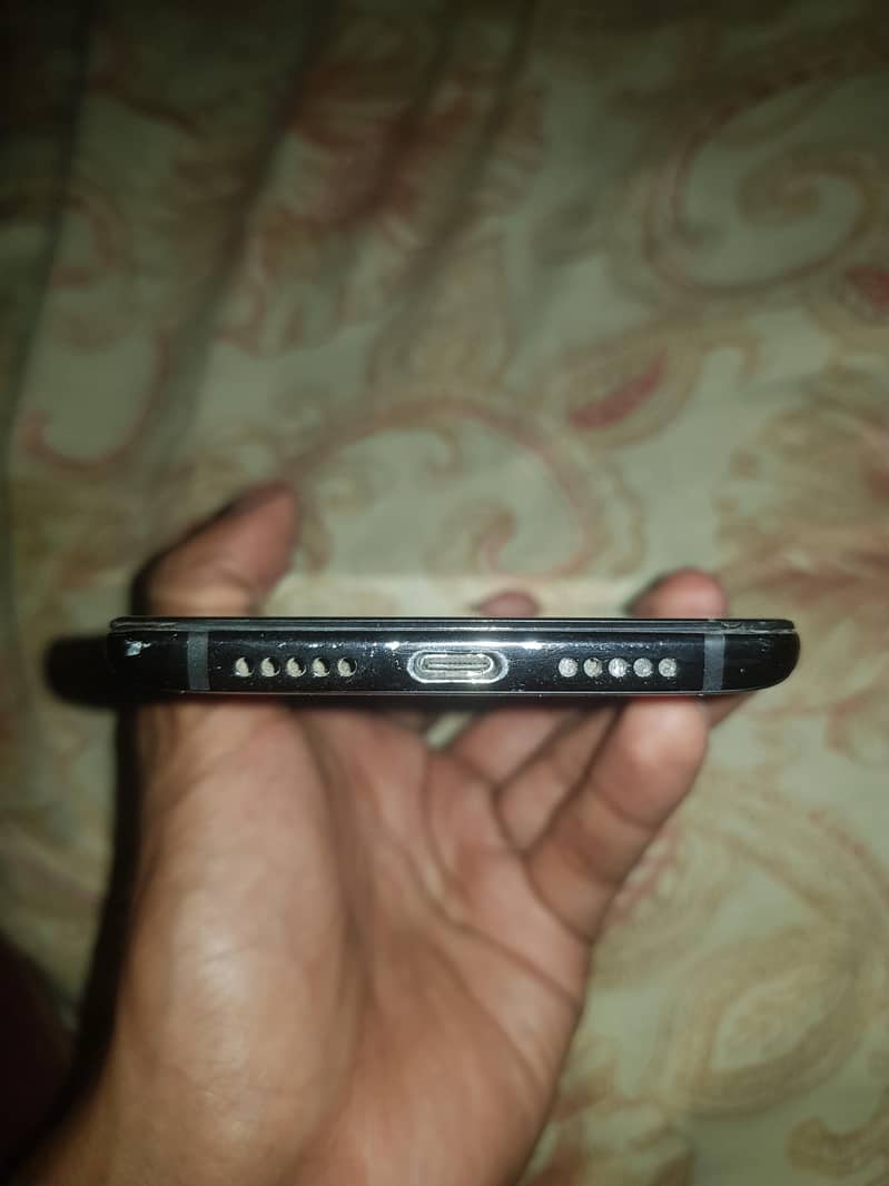 One Plus 6T 4
