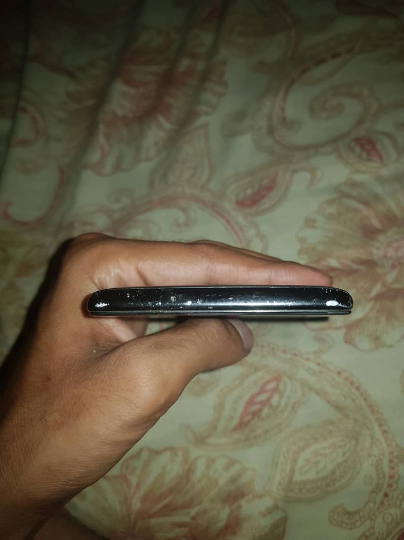 One Plus 6T 5