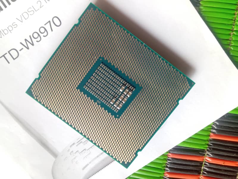 Intel Xeon E5-1630 v4 1