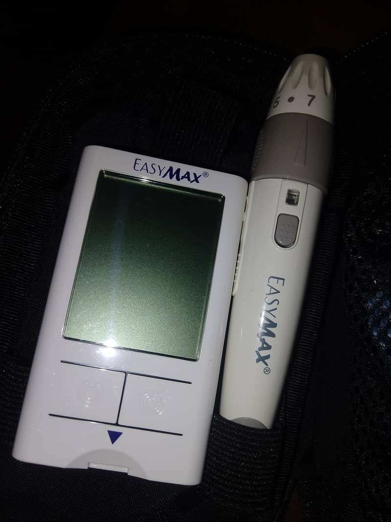 EasyMax Glucometer 0