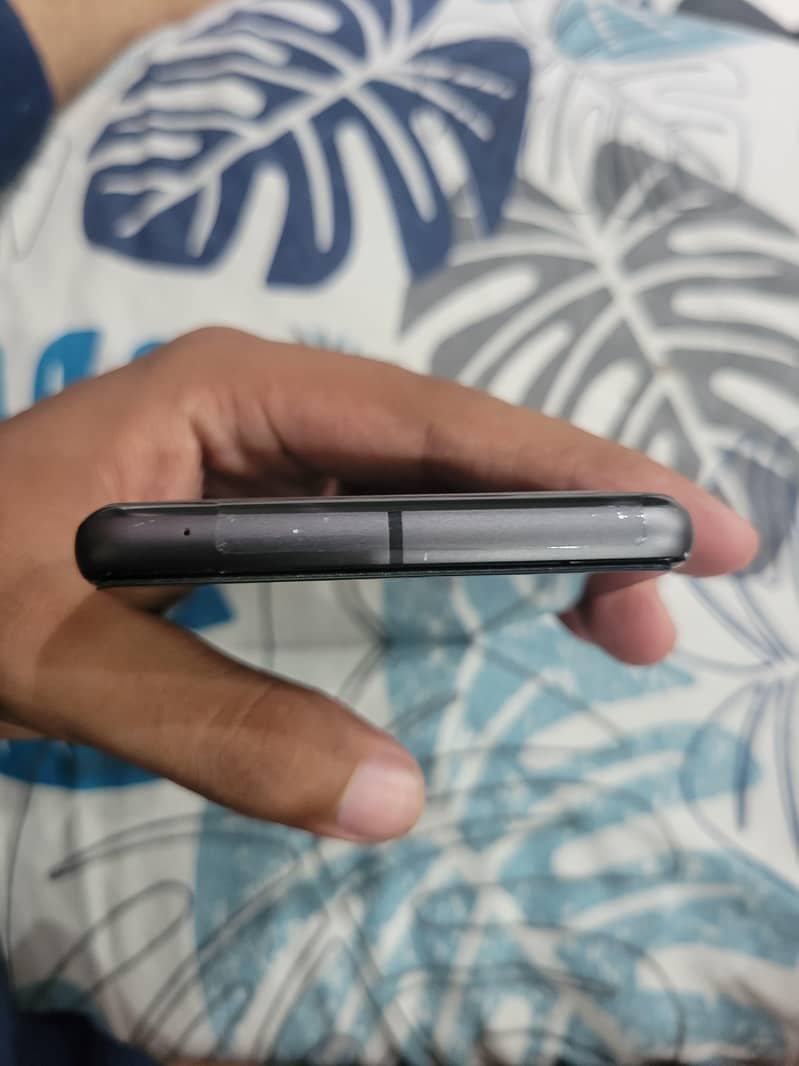 Google Pixel 7 4
