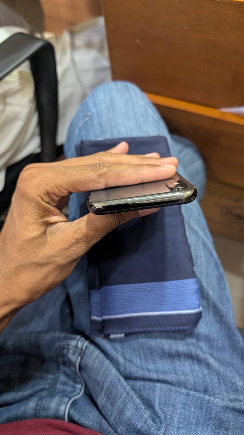 Apple iPhone X 2
