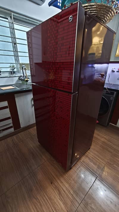 PEL refrigerator in working condition