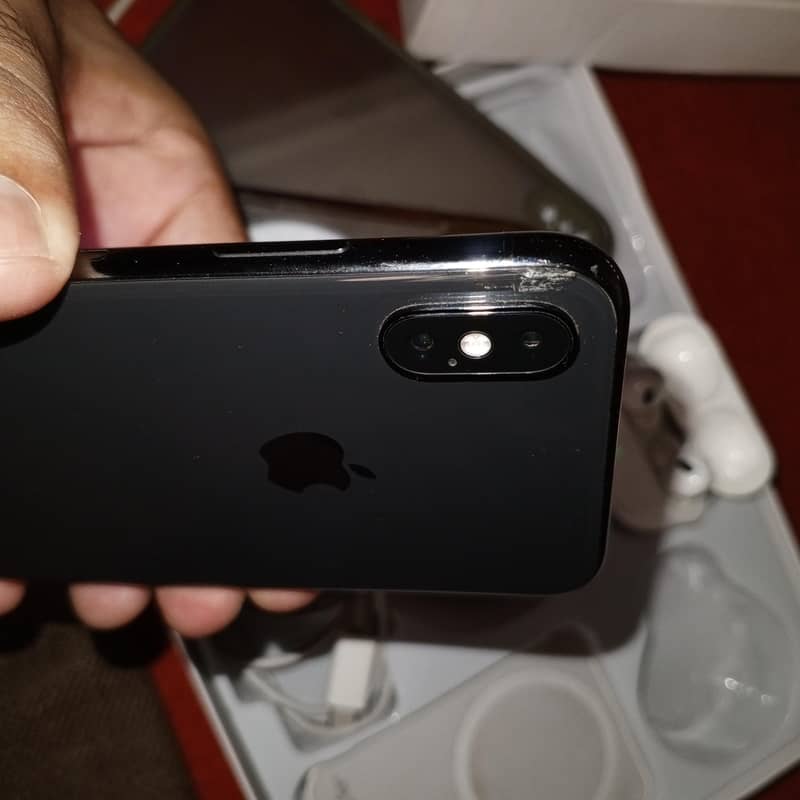 Apple iPhone X 1