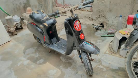 scooty no Battery  band hai