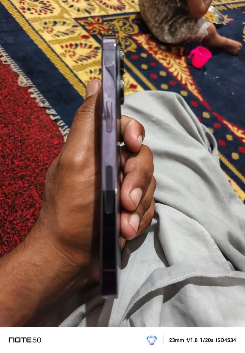 iPhone 14pro 5