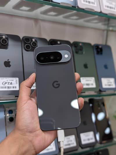 Google Pixel 10 12/128GB 10/10 Condition Pta
