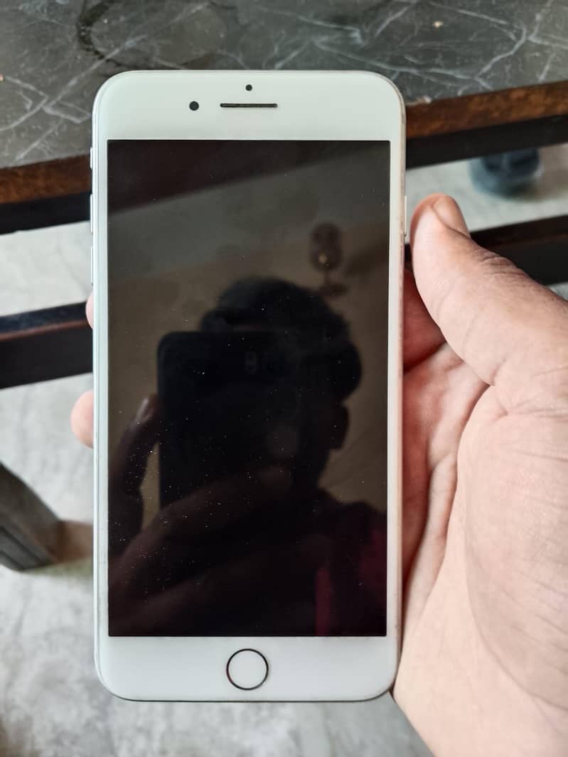 Apple iPhone 7 Plus 2