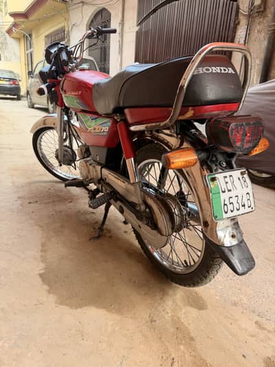 Honda Cd 70 one hand used