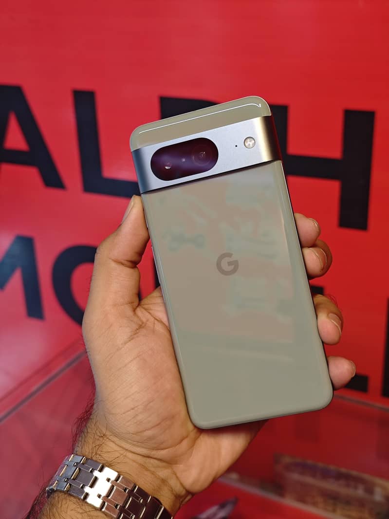 Google Pixel 8 6