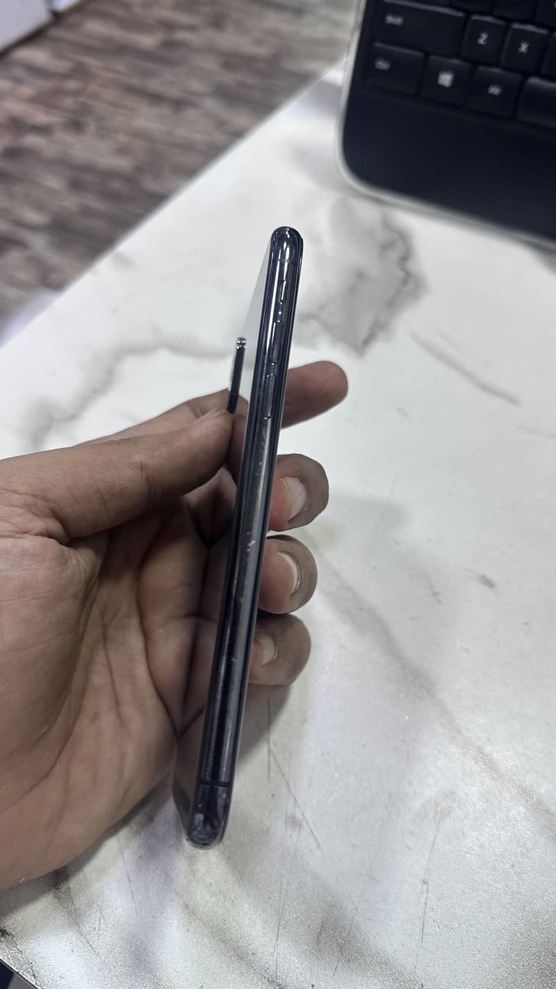 Apple iPhone X 2