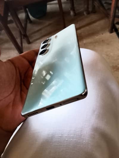 Tecno Camon 40 Pro