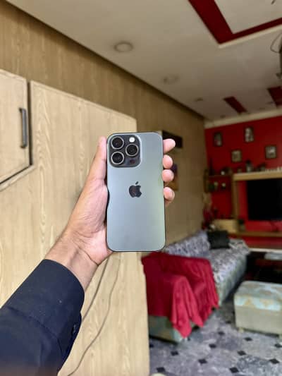 Apple iPhone 15 Pro