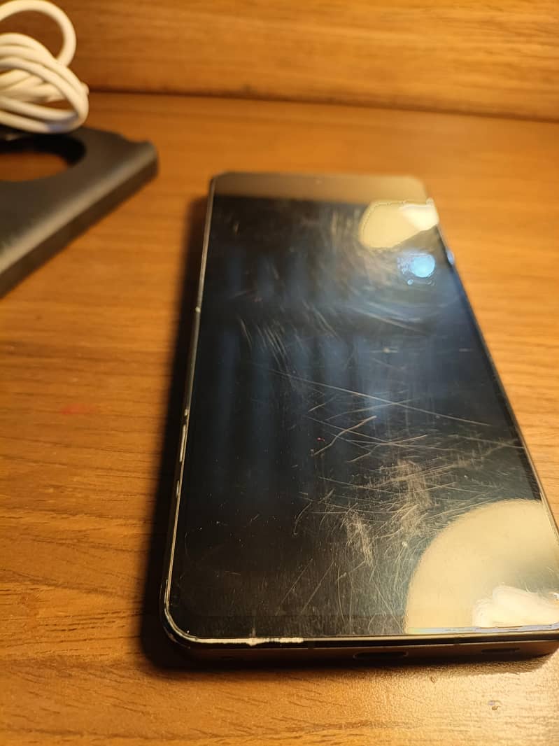 Sharp Aquos R7 2