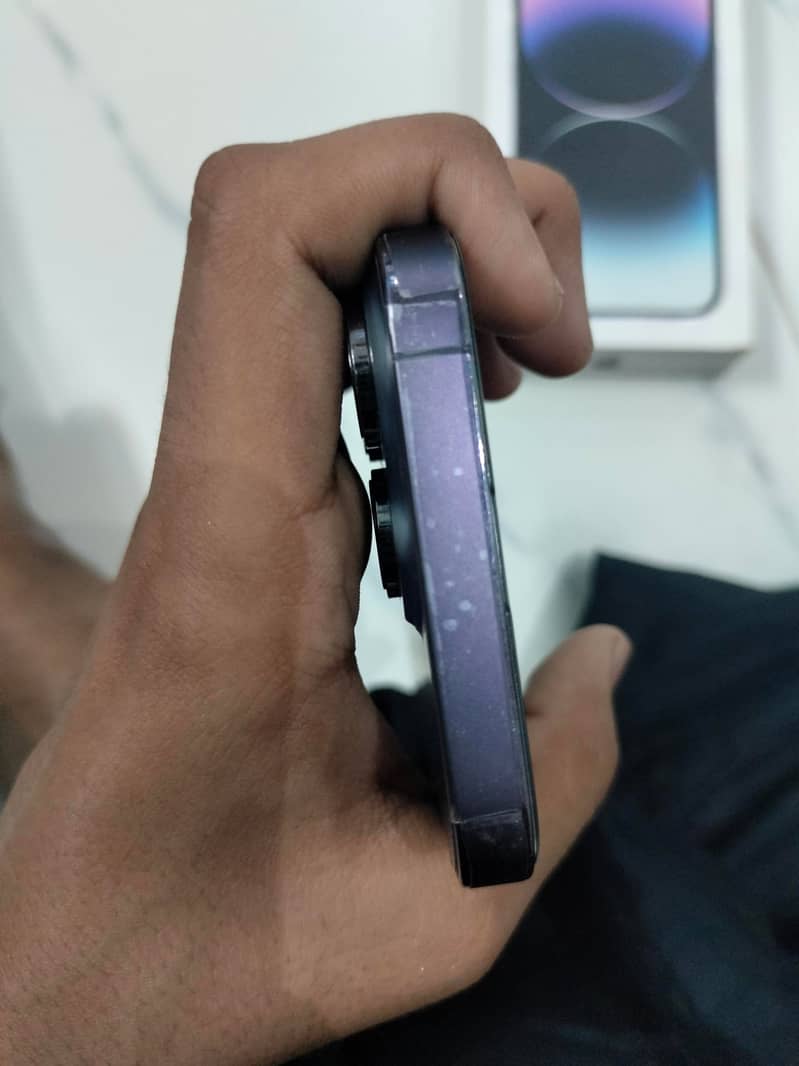 iPhone 14 pro 3